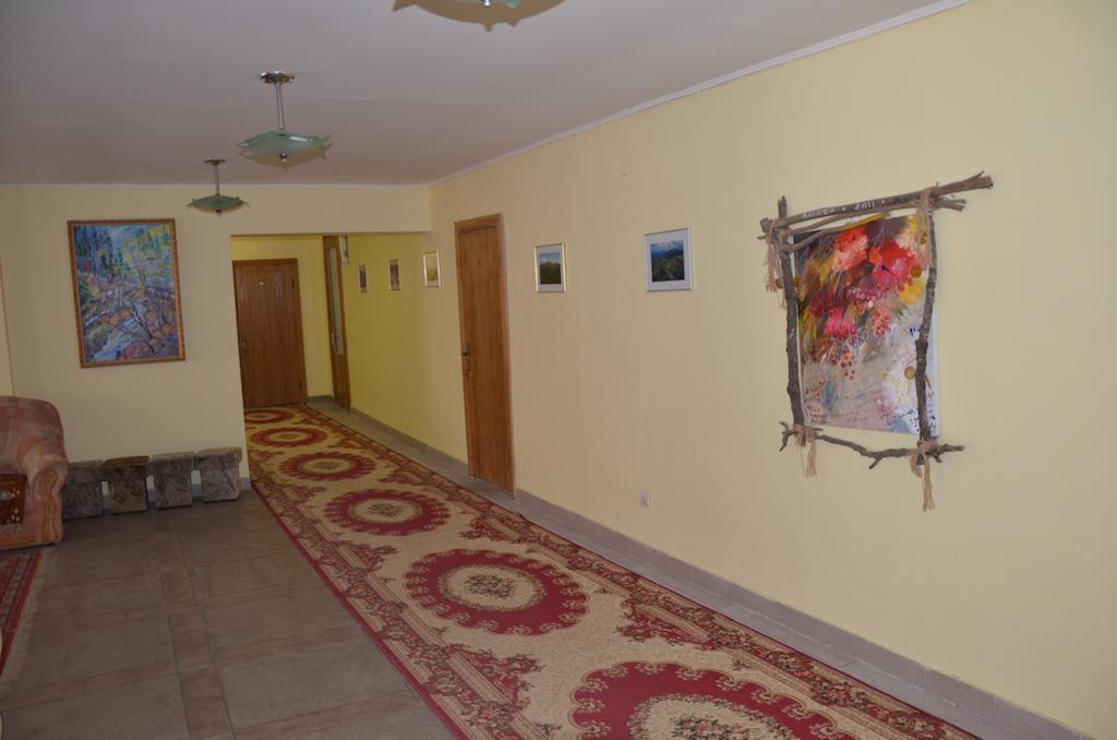 Europa Hotel Rakhiv Exterior foto
