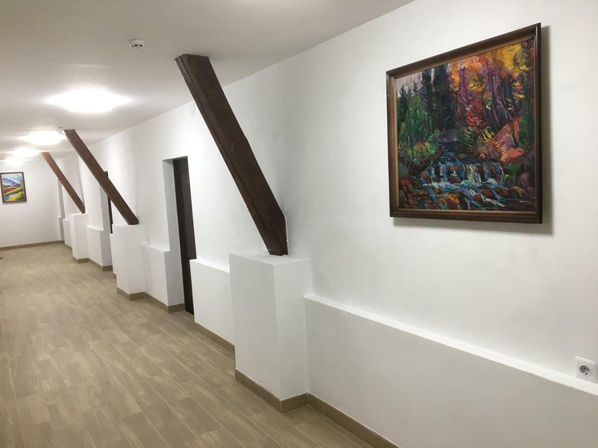 Europa Hotel Rakhiv Exterior foto